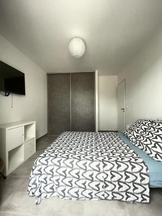 Villa Avec Piscine Cuers Kültér fotó