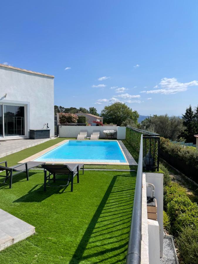 Villa Avec Piscine Cuers Kültér fotó