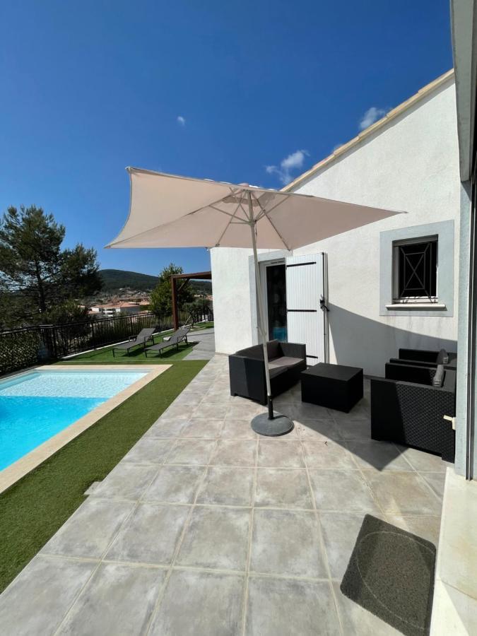 Villa Avec Piscine Cuers Kültér fotó